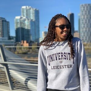 Meet your Posher, Emy